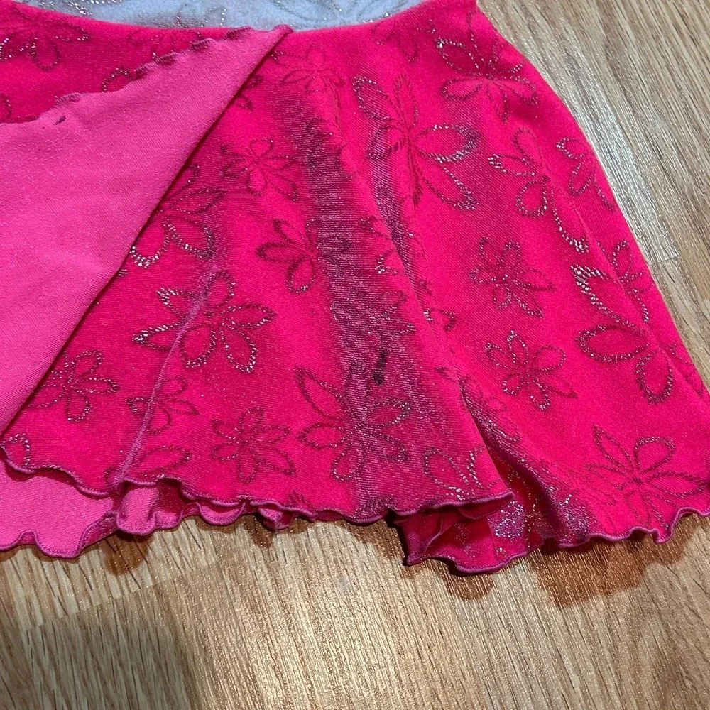 Motionwear bright pink and silver dance velvet skirt child‎ small 4-6
